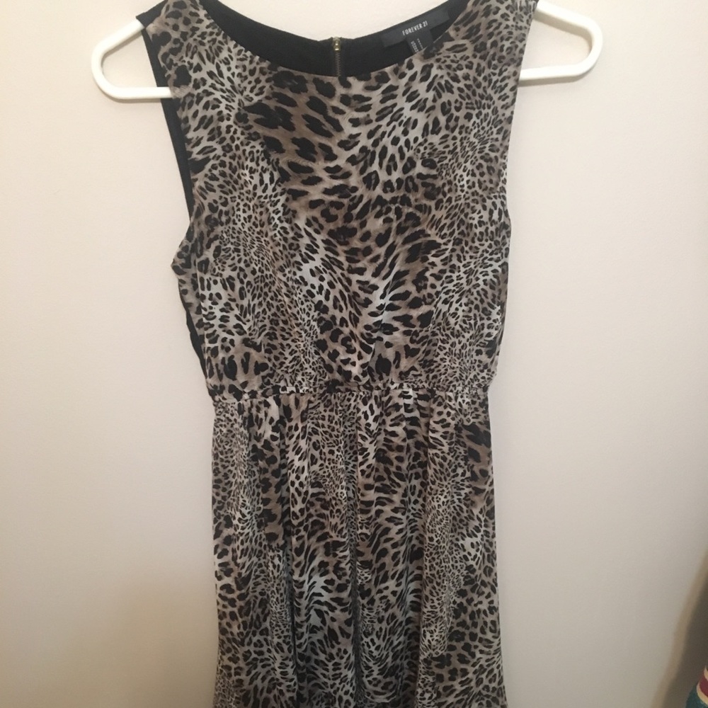 Trendy Leopard High-Low Flowy Cinched Waist Dress